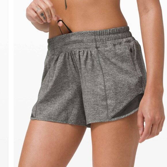 Lululemon Hotty Hot Short II *Long 4" Heather Lux Multi Black - Size 6 Shorts - Picture 1 of 9
